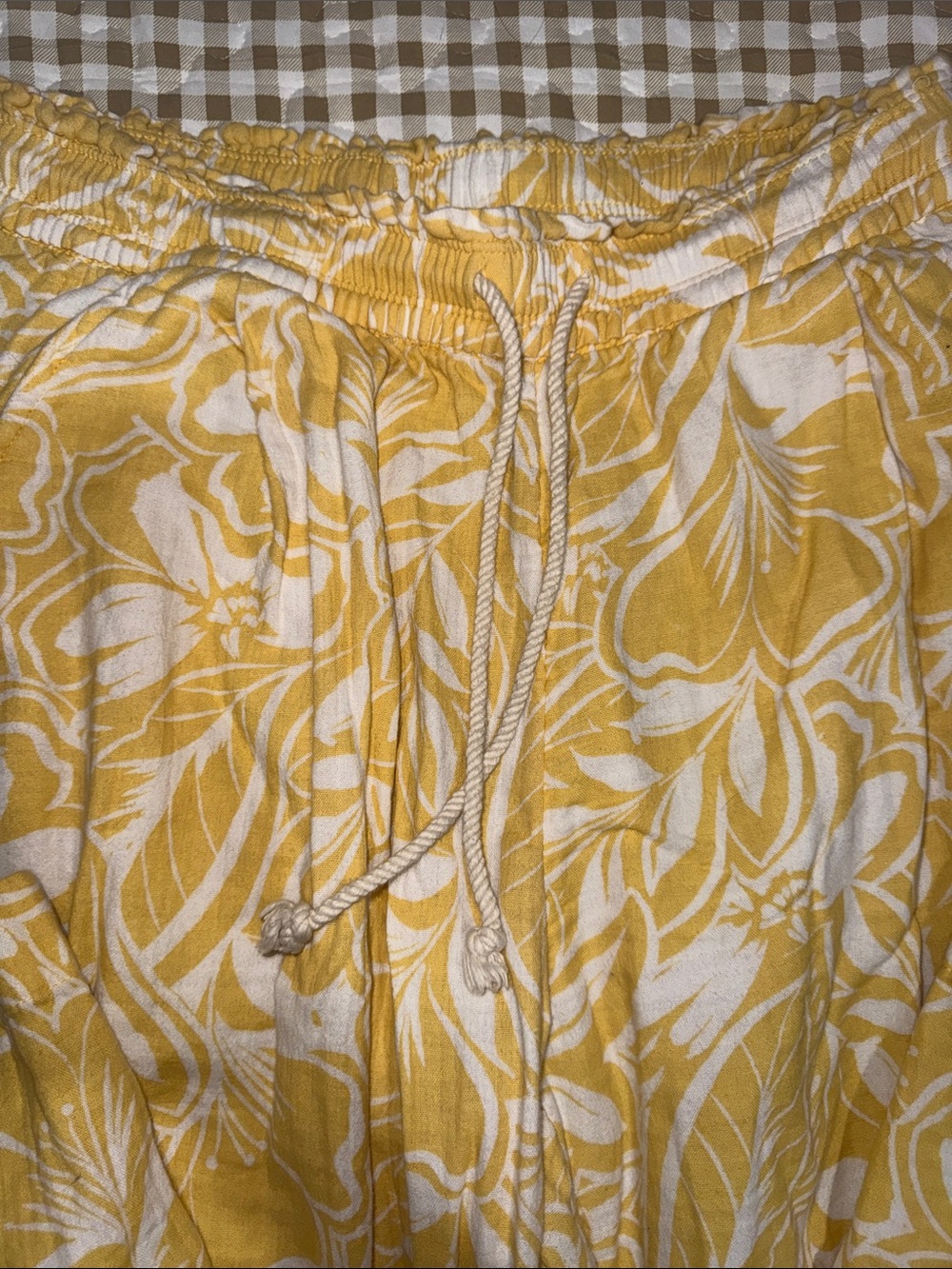 Yellow Floral Set - Picture 6 of 7